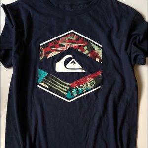 Boys Quicksilver Size M Tee